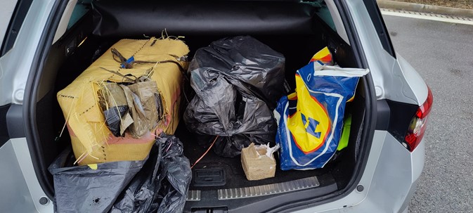 Frosinone – Giovane del capoluogo arrestato sulla E45, trovato con 30 kg di droga in auto