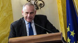 Viterbo – Una carriera dedicata alla lotta al terrorismo, dottorato honoris causa al prefetto Lamberto Giannini