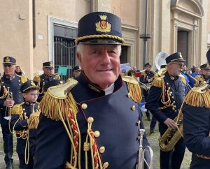 Tarquinia – Città in lutto, nel pomeriggio i funerali del trombettista Enrico Fanelli