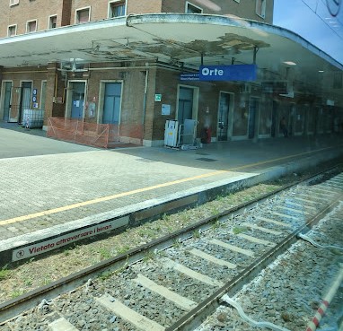 Orte – Cadavere rinvenuto tra i binari