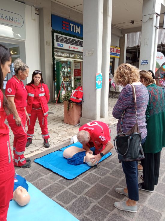 Santa Marinella città cardio-protetta grazie a una rete di defibrillatori