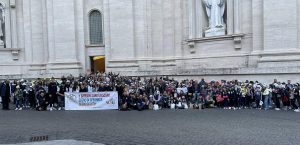 Città del Vaticano – 600 ragazzi delle scuole della provincia di Viterbo con il vescovo Piazza all’udienza di Papa Francesco