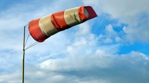 Forte vento fino a burrasca: allerta gialla nel Lazio