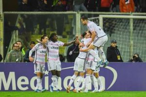 Serie A, Juve l’anti-Inter? Ancora corto muso: Allegri sbanca Firenze