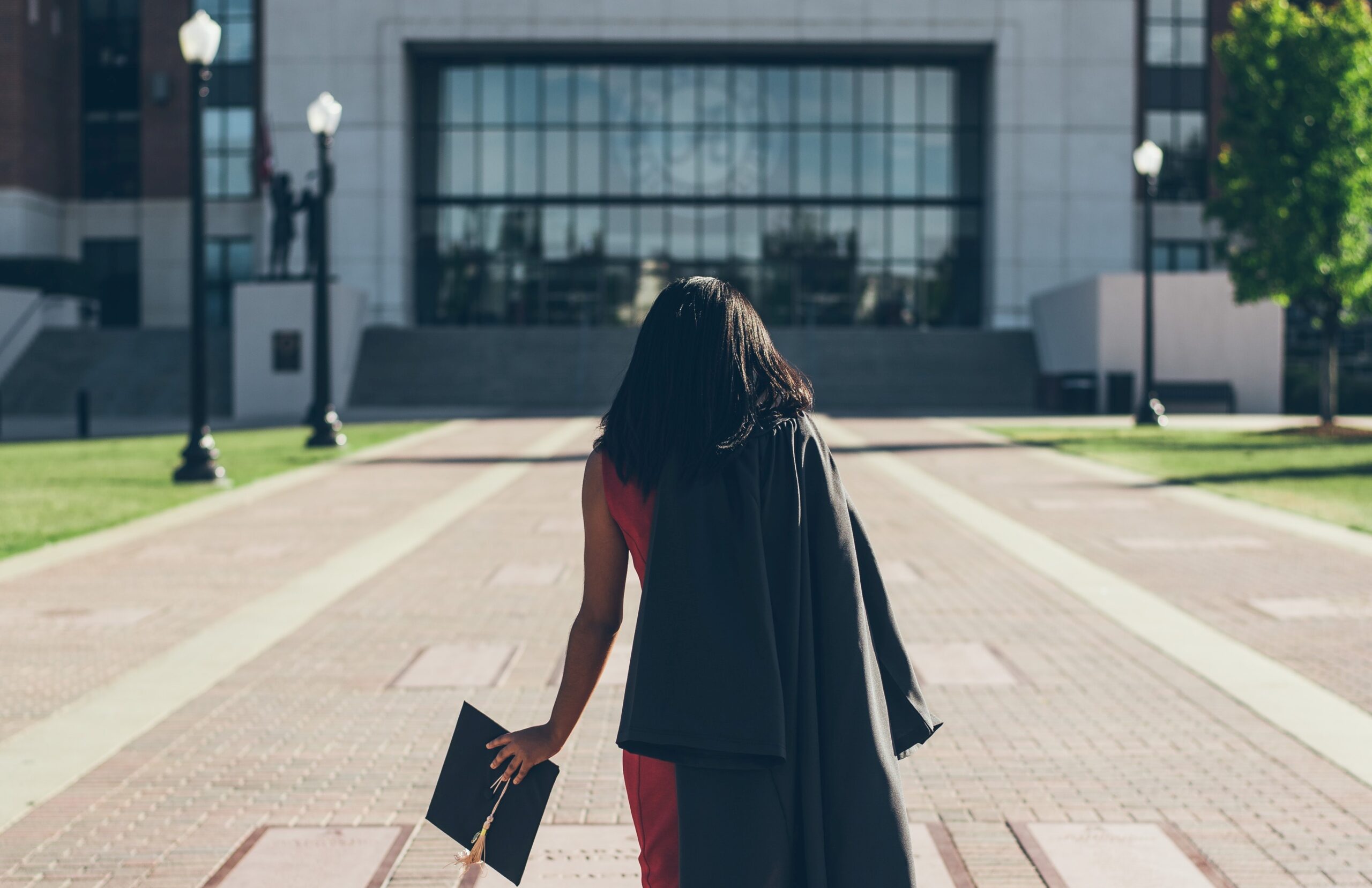 La metà dei laureati sono donne ma la carriera accademica è per pochissime