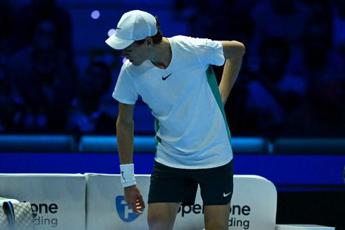 Sinner, ATP Finals: battuto Rune e girone chiuso in testa. Semifinale storica, primo azzurro di sempre: affronterà Medvedev