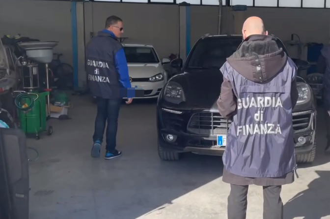 Fabrica di Roma – Minorenne arrestato con 4 chili di hashish