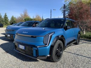 Capacità, autonomia e tecnologia nel nuovo Suv Kia EV9