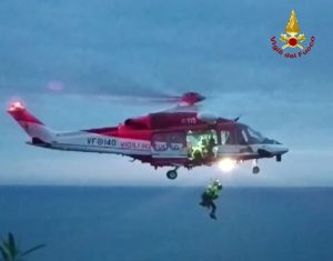 Gaeta – Scalatori dispersi su Monte Orlando salvati dai Vigili del fuoco in elicottero