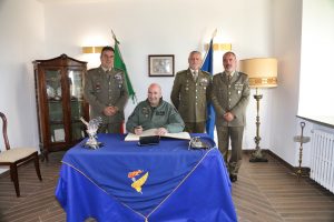 Viterbo – Brevettati gli Istruttori di volo e Tecnici di bordo austriaci presso la Scuola dell’Aviazione dell’Esercito Italiano