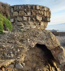 Civitavecchia – Ha resistito alle bombe ma non alla mareggiata, crollato un bunker della Seconda Guerra Mondiale
