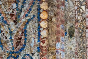 Roma, scoperti i resti di un’antica domus con mosaici rarissimi