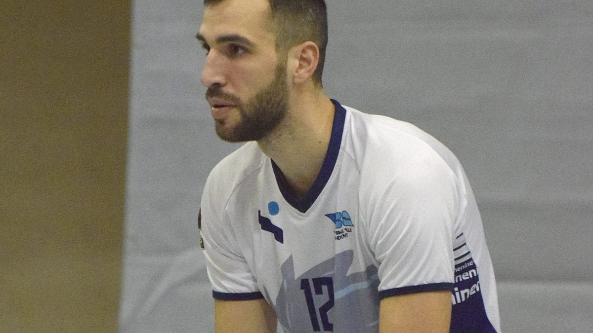 Civitavecchia – Foto nuda “per castigo”, l’ex Stefano Catena chiedeva pose hard a minorenne