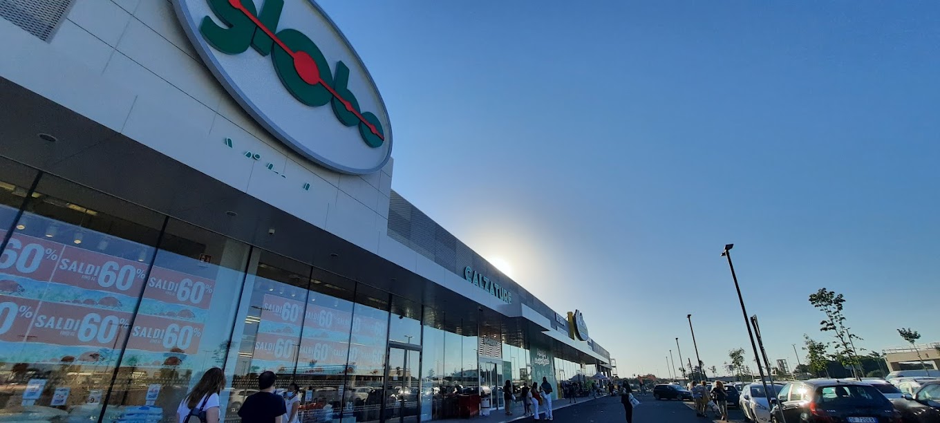 Rubano al Globo e si trovano davanti la Polizia: denunciati due rom di Ferrara