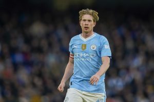 Bentornato KDB: impatto e rimonta stellare, Man City in scia Liverpool. Prove di serenità Chelsea, spettacolo e 2-2 tra United e Tottenham