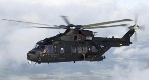 Santi Cosma e Damiano, elicottero militare tocca i cavi dell’alta tensione: riesce atterraggio d’emergenza