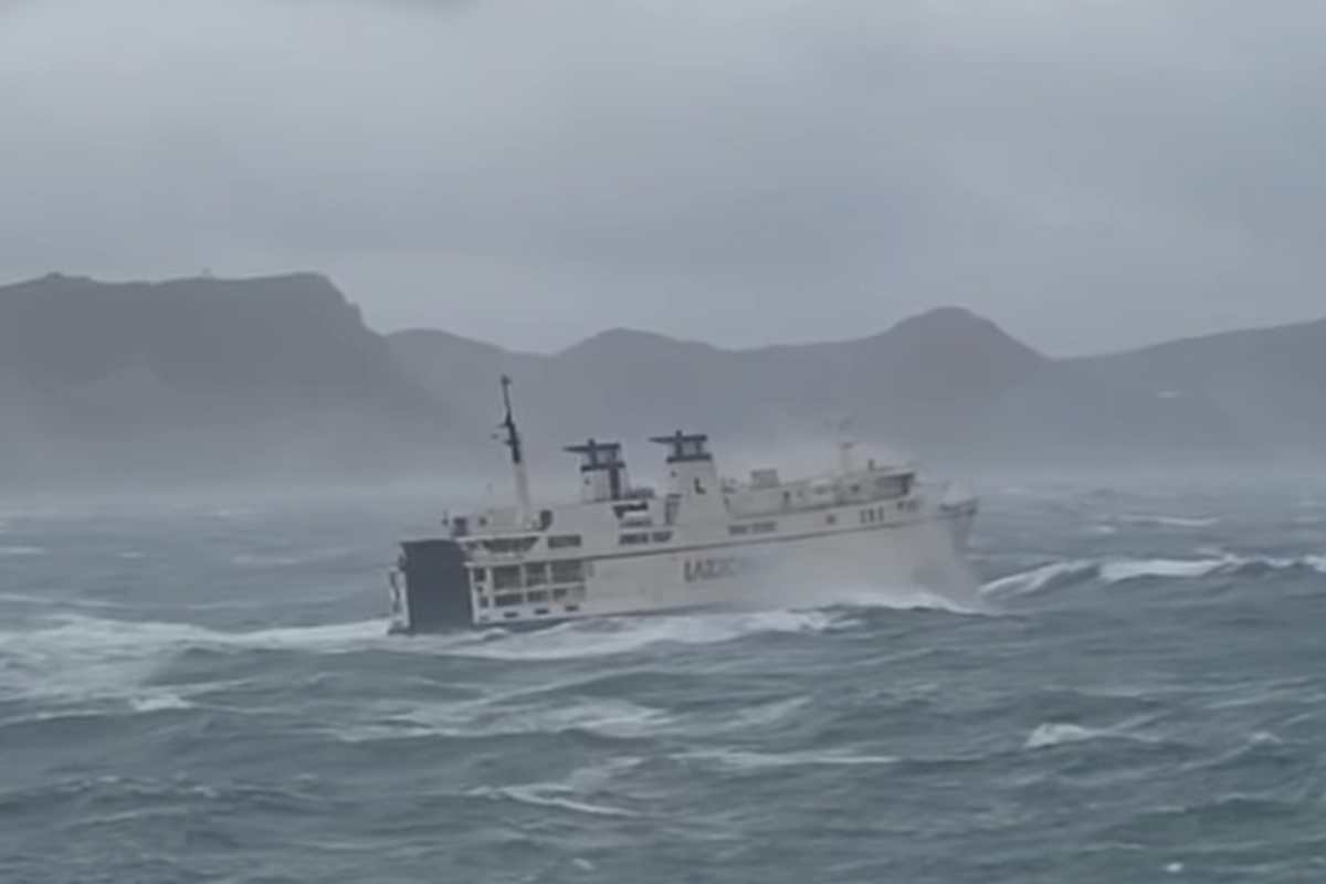 Ponza (Lt) – Tiero (Fd’I): “Vicenda traghetto da chiarire”