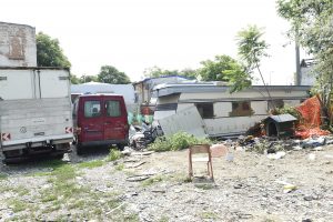 Latina – Sopralluogo giunta comunale, prosegue bonifica campo rom “Al Karama”
