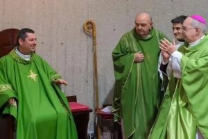 Cerveteri, i parrocchiani di San Francesco accolgono Don Bernardo