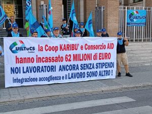 Processo cooperativa Karibu: “Stipendi non pagati per 400.000 euro ed i rinviati a giudizio se la ridono”