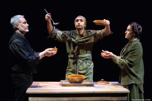 “I Mezzalira – panni sporchi fritti in casa”in scena al Falk di Tarquinia