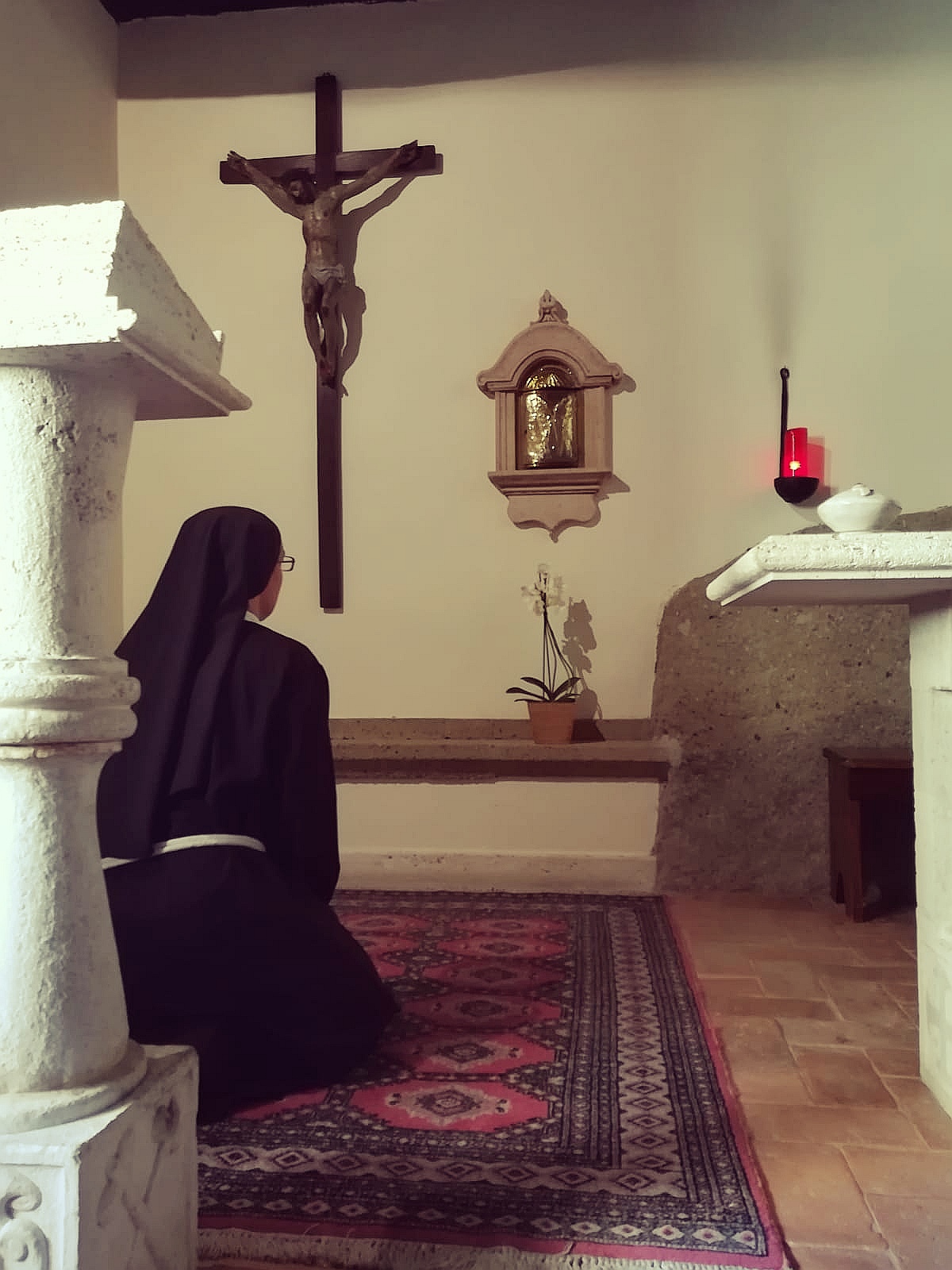 Viterbo – Una nuova vocazione al monastero di San Bernardino, messa del vescovo Piazza