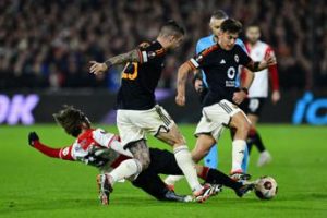 Europa League, Roma intatta a Rotterdam: Lukaku riacciuffa il Feyenoord, ottavi più vicini