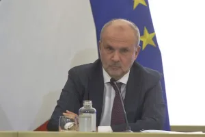 Sanità, Schillaci “Ricorso ai gettonisti solo in casi d’urgenza”