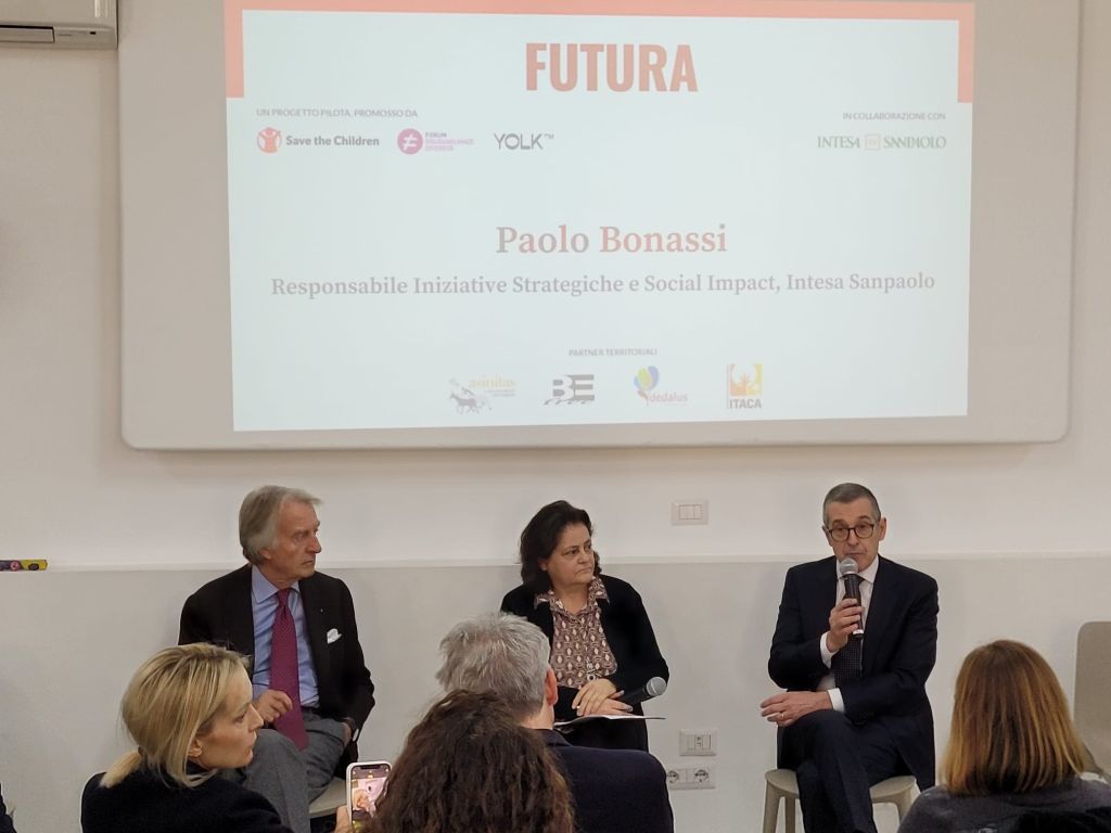Povertà educativa femminile, il progetto Futura fa tappa a Napoli