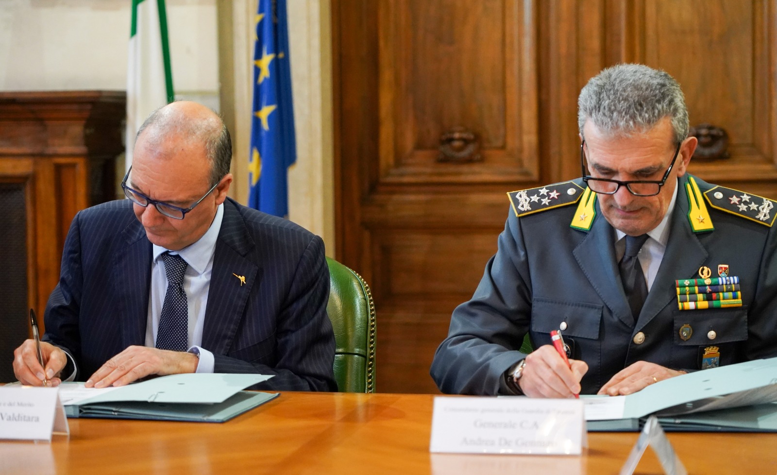 Contrasto ai “diplomifici”, Protocollo d’intesa Ministero e Guardia di finanza