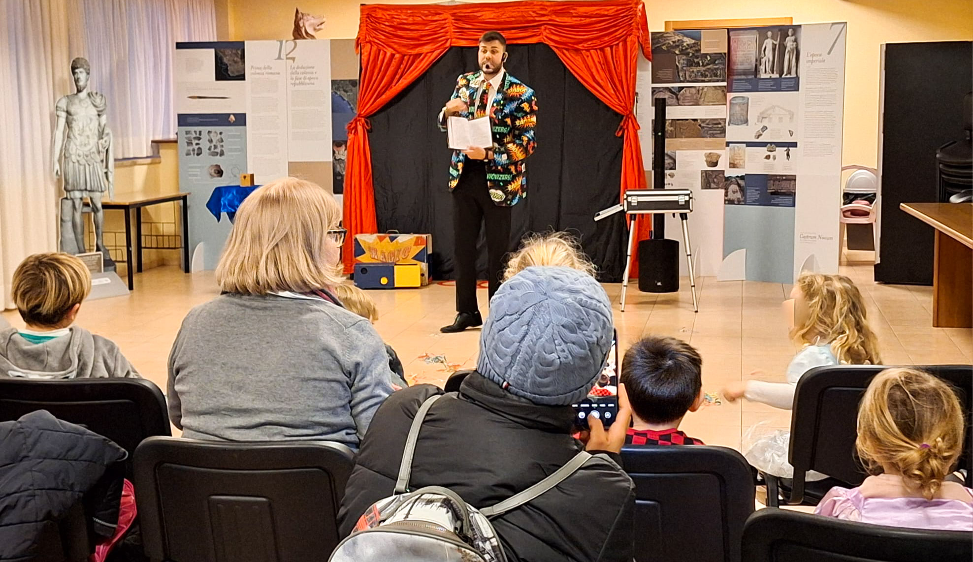 Santa Marinella – Nell’aula consiliare la festa più colorata dell’anno: “Carnevali..amo”