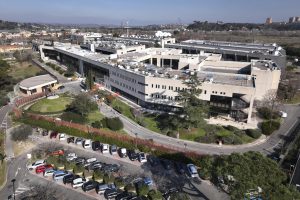 Roma – Arrestate due persone per furto all’esterno degli studi Rai