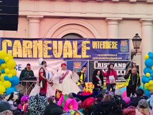 Il Carnevale viterbese riempie vie e piazze, il capoluogo torna vivo (Fotogallery)