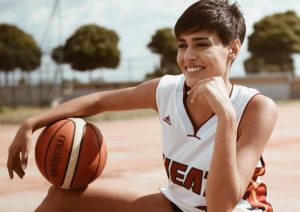 La ex Miss Italia Alice Sabatini torna a giocare a basket e si sposa