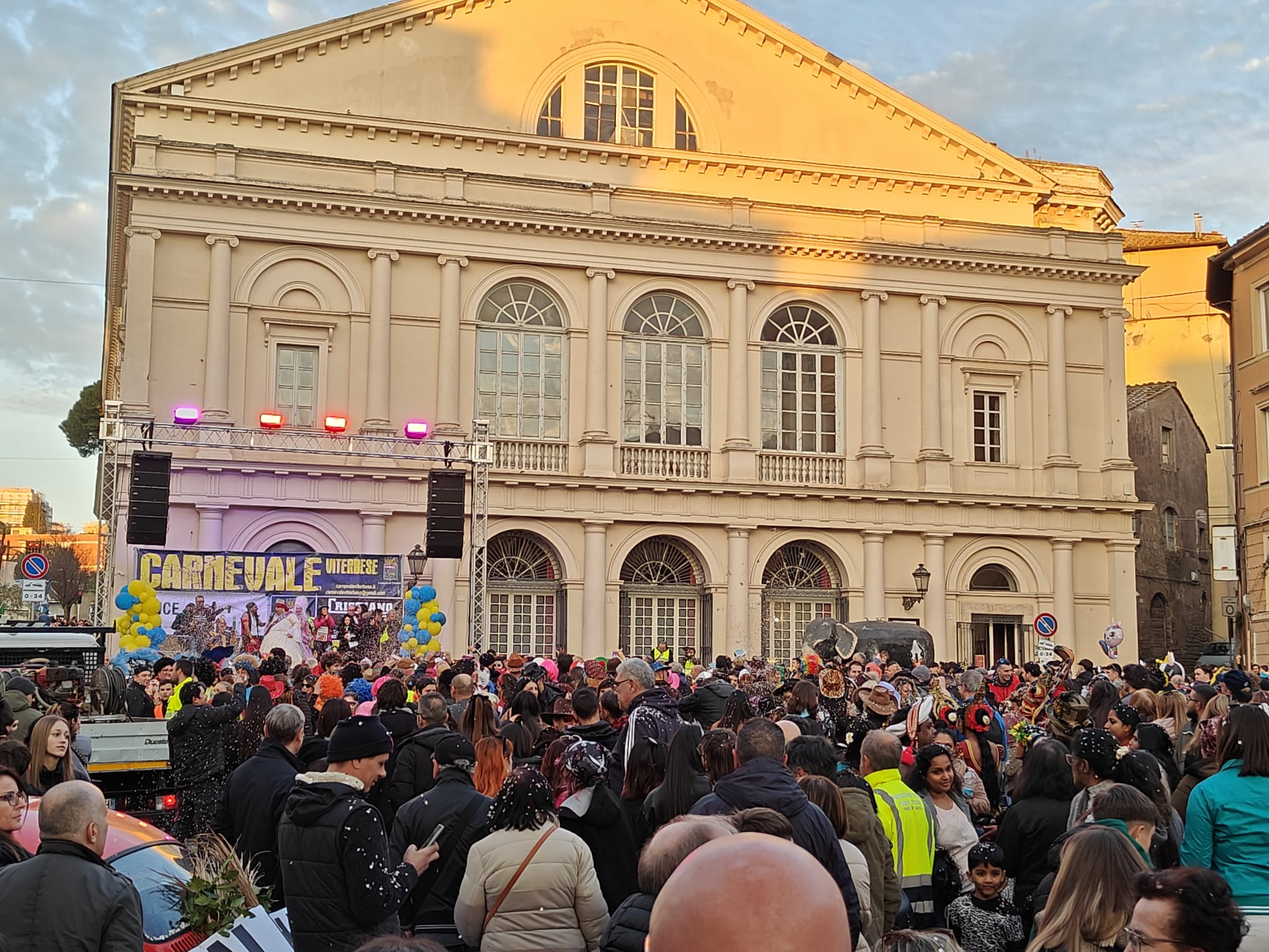 Viterbo – Carnevale Viterbese, confermato il passaggio dei carri: “Prevista solo pioggia sporadica”