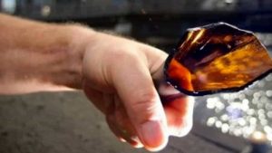 Torturato e preso a bottigliate: due arresti per l’aggressione ad un ventunenne