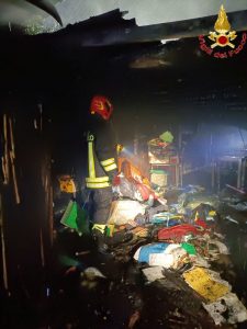 Pomeriggio intenso per i vvf di Civitavecchia, intervento a via Pinelli e a Santa Marinella