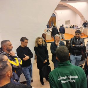 Cerveteri, la protesta dei trattori arriva al Granarone. Gubetti: “Totale sostegno agli agricoltori”
