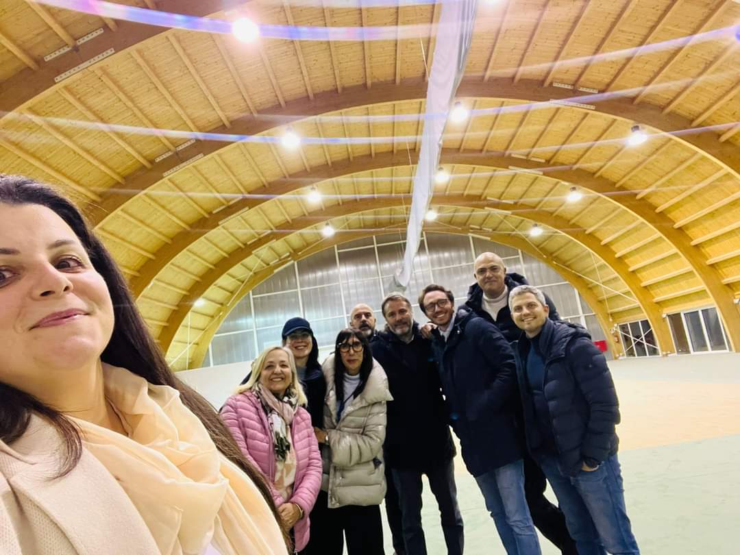 Prova luci per la palestra di Santa Barbara, Frontini pronta a inaugurare il progetto del 2012