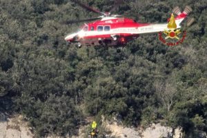 Rieti, climber cade dalla parete di falesia: salvata dall’elicottero dei Vigili del fuoco