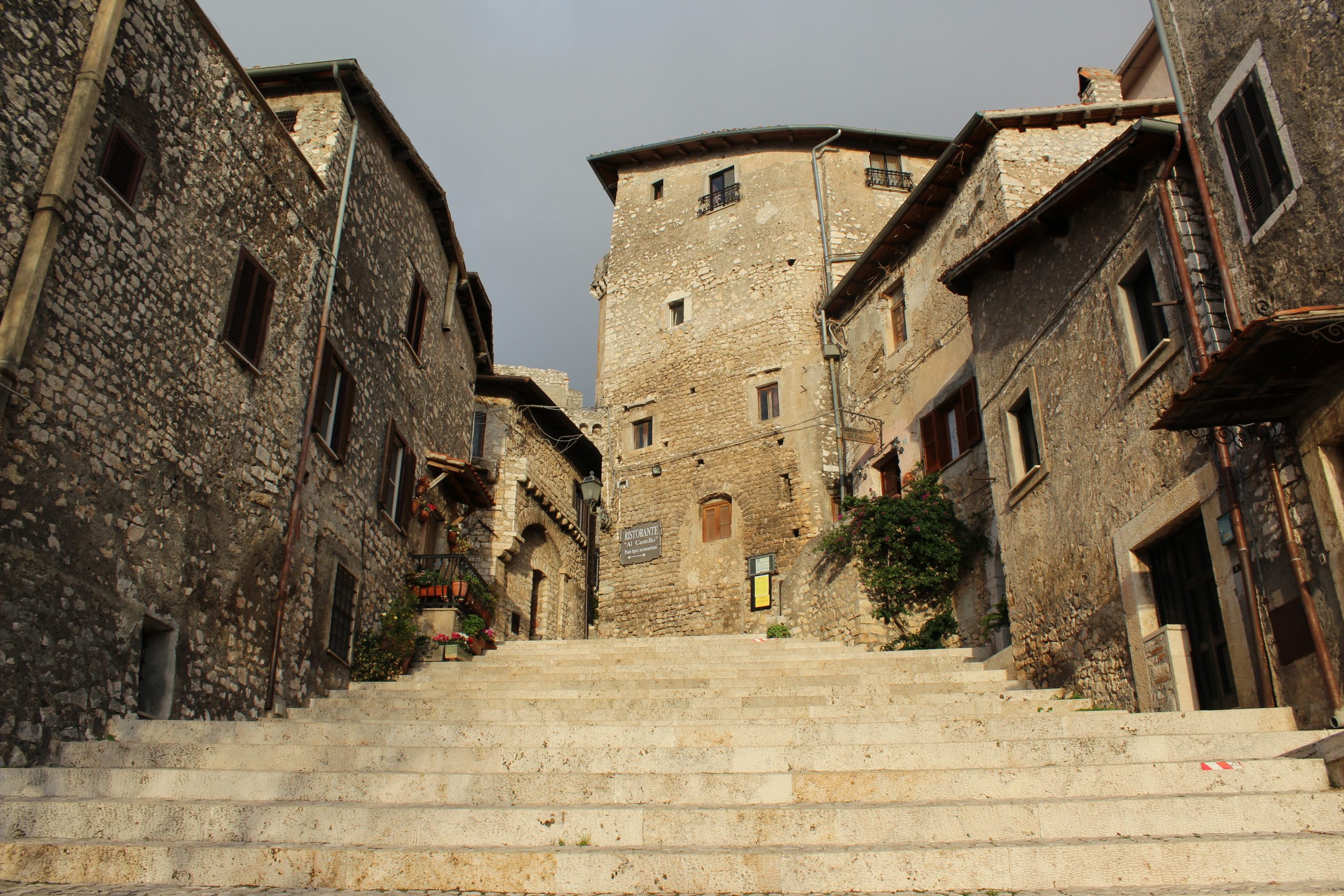 Sermoneta, 4 anni di carcere per il mandante degli incendi intimidatori verso il sindaco Giovannoli