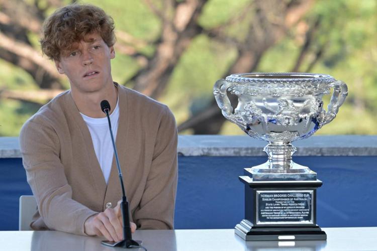 Sinner, l’anca e la scelta: niente Internazionali, la ricostruzione