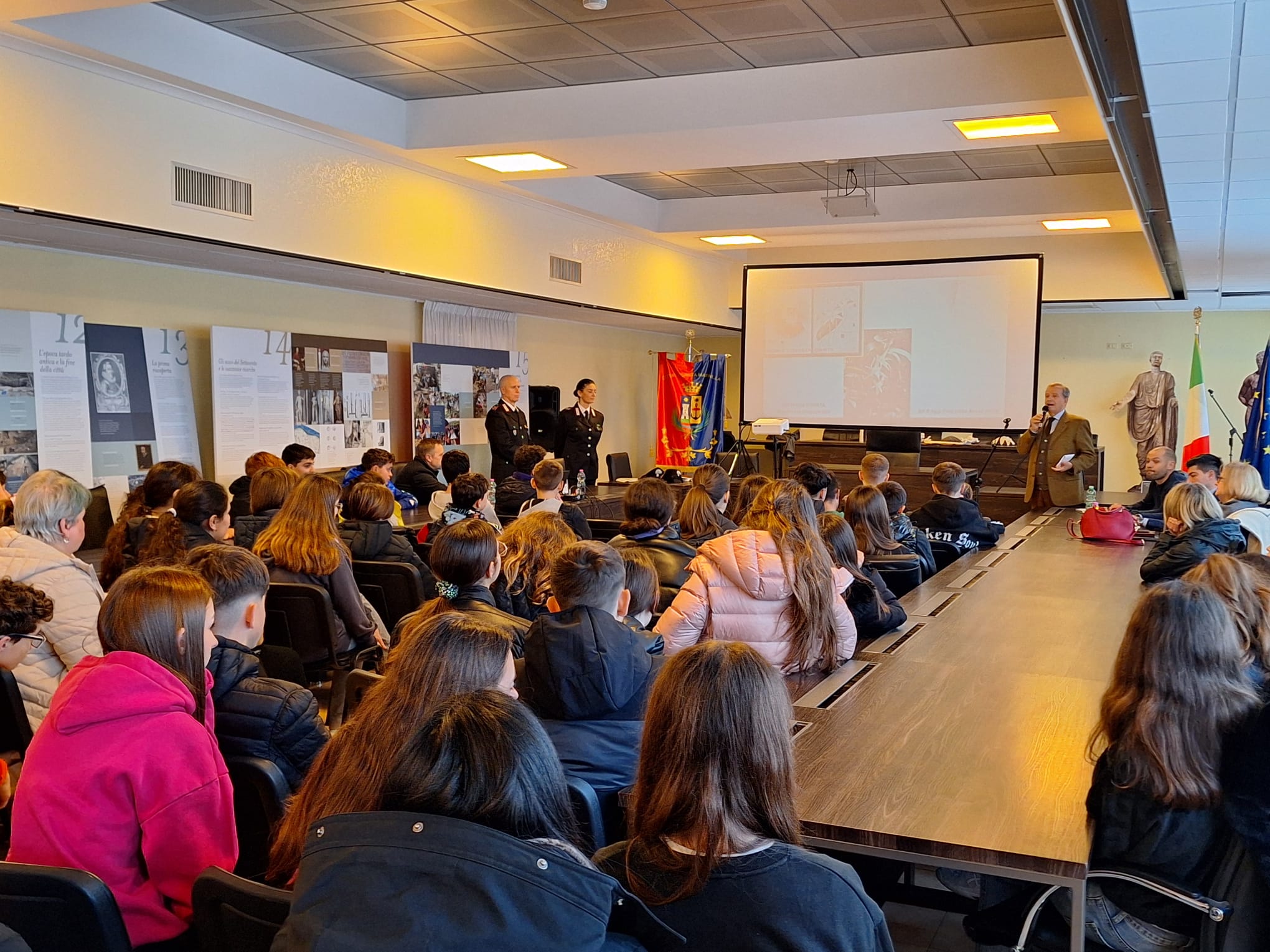 Darwin Day a Santa Marinella, i ragazzi della secondaria in Comune a lezione di rispetto per l’ambiente