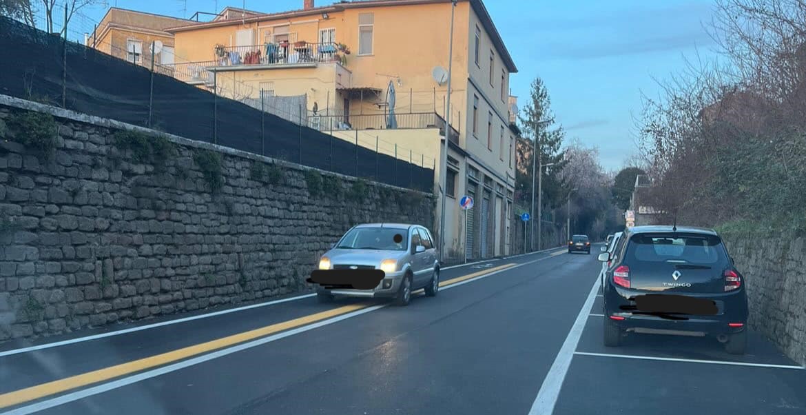 Viterbo, i nuovi sensi unici ignorati dagli automobilisti: “C’è il rischio di incidenti”