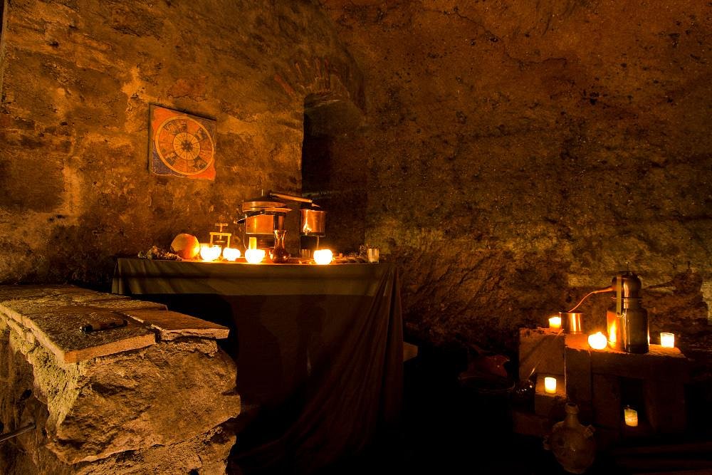 Innamorati a Viterbo: emozione sotterranea per San Valentino