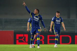 Gennaio alle porte, Fiorentina scatenata: tutto su Folorunsho e Pablo Marí. Il Napoli saluta Rui