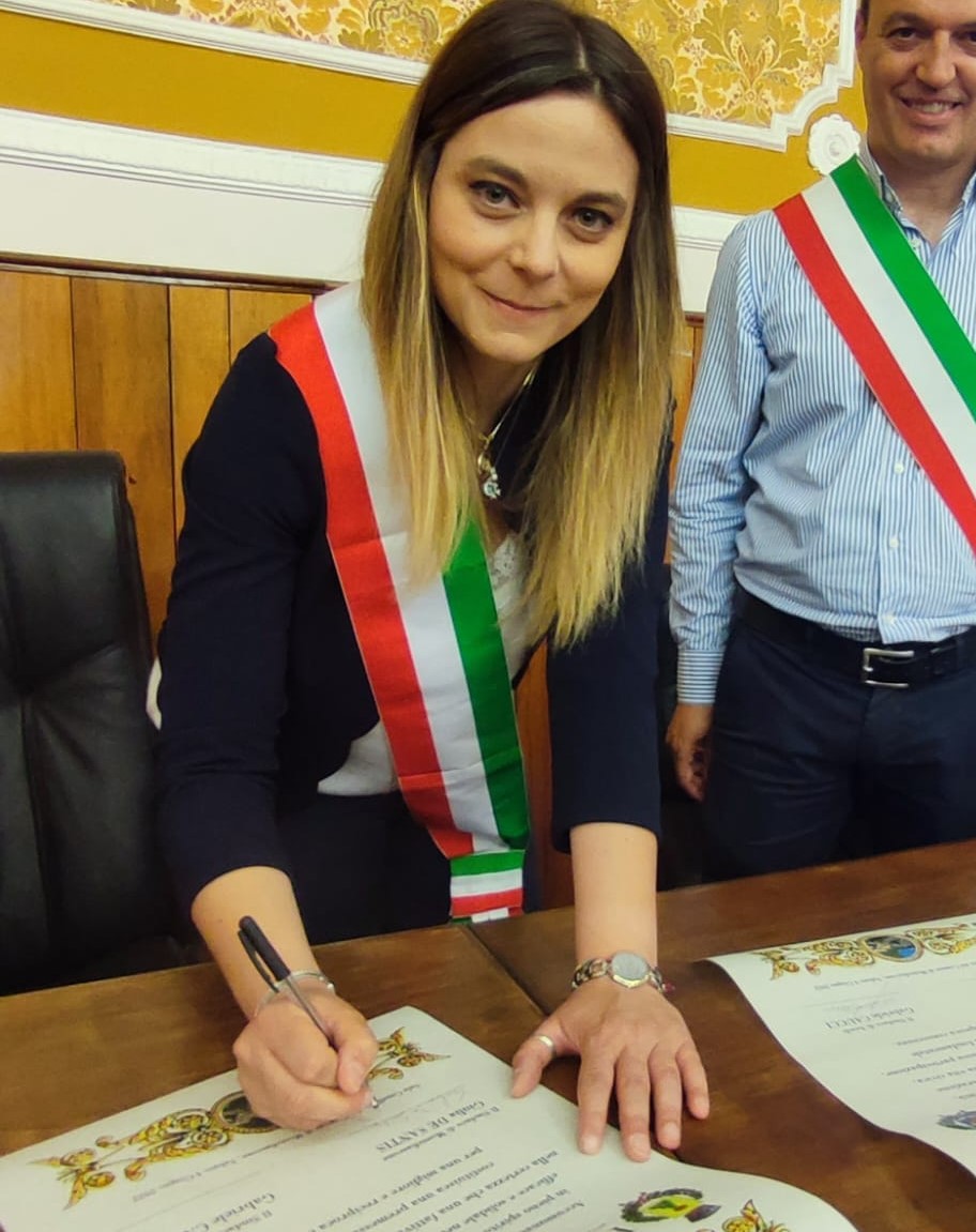 Montefiascone – Elezioni provinciali, la sindaca Giulia De Santis scrive una pergamena e ringrazia Enrico Panunzi