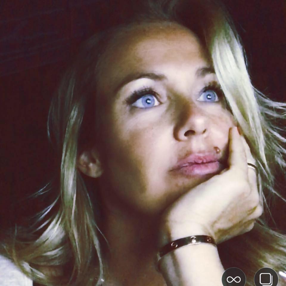 Roma, la ex di Bonolis rapinata alla Farnesina: le portano via il Rolex