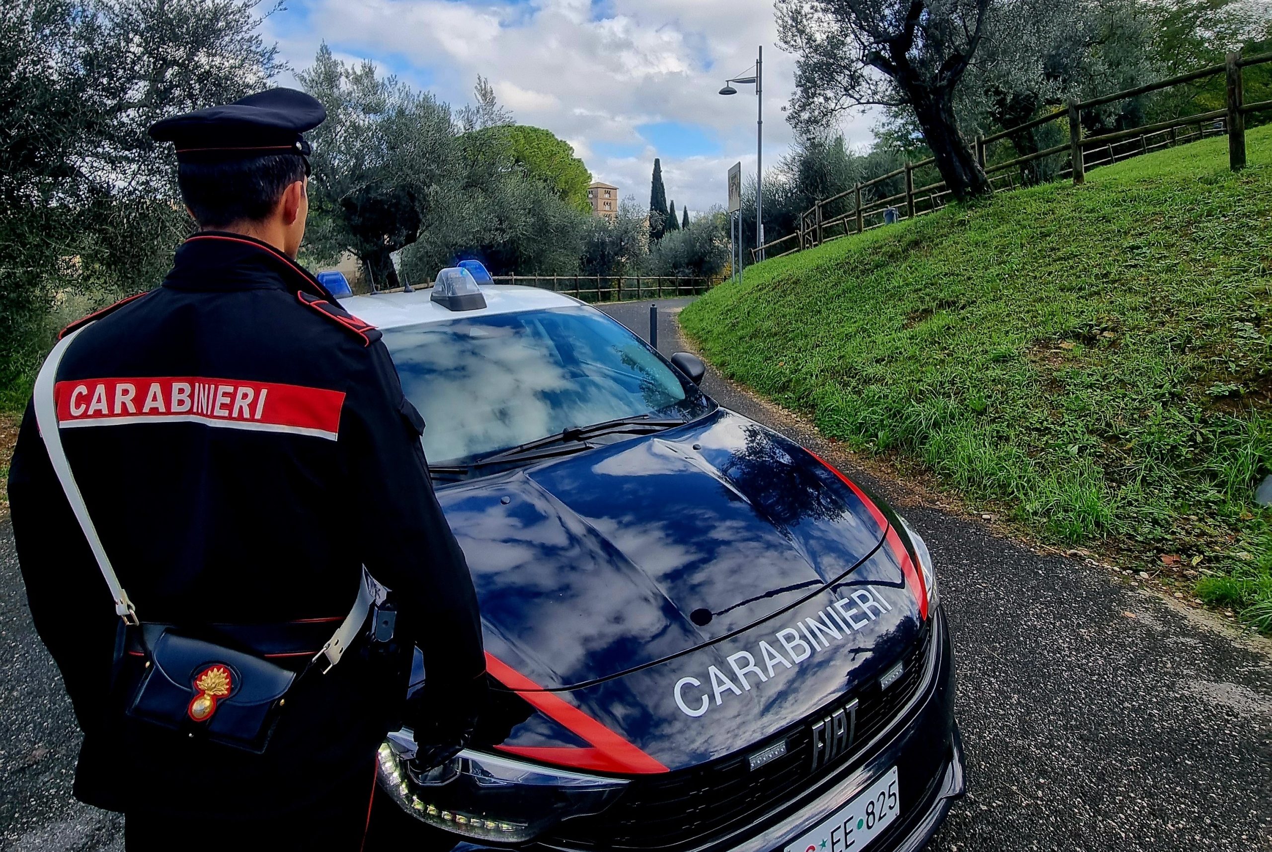 Civitavecchia, sorpreso con l’hashish al parco: 19enne finisce nei guai