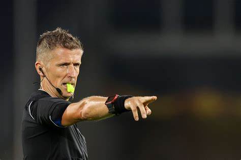 L’arbitro internazionale Daniele Orsato arriva a Viterbo